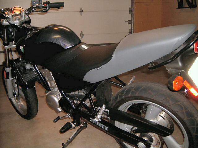 MZ125_03_small.jpg